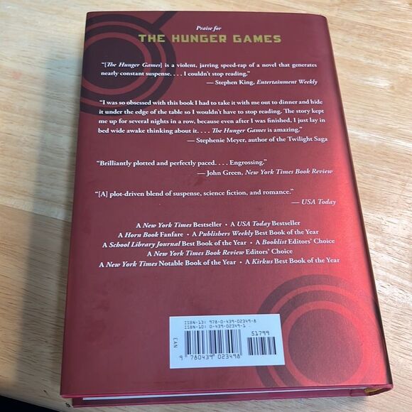 New Hardcover Book Catching Fire Suzanne Collins - Picture 2 of 7